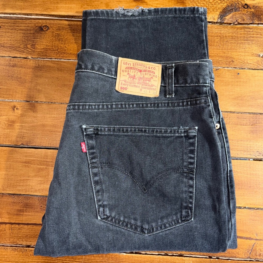 Vintage Levi's 505 Regular Fit Straight Leg Jeans Mens‎ 42x32 Faded Black Grunge